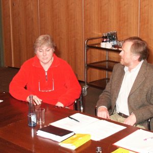 Musikschulleiter Janßen-Müller (Mitte) in der SPD-Fraktion